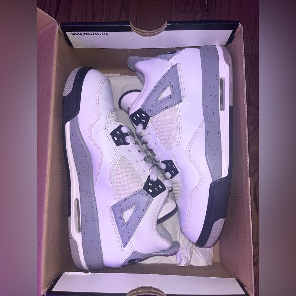 Jordan 4 Cement